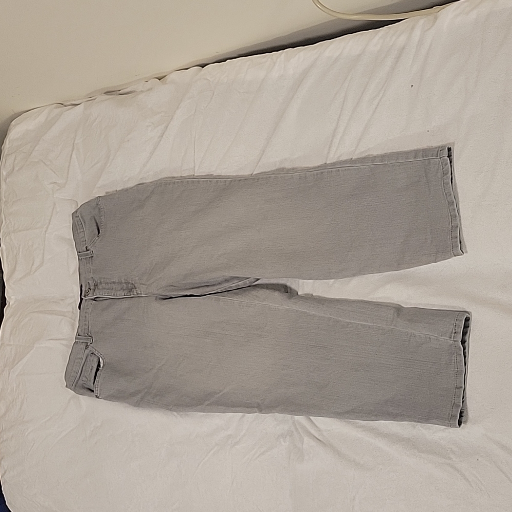 Gloria Vanderbilt Amanda Grey Jeans